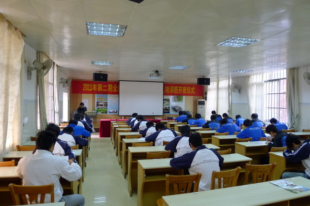 华星光电笔试考什么-华星光电2011招聘笔试题