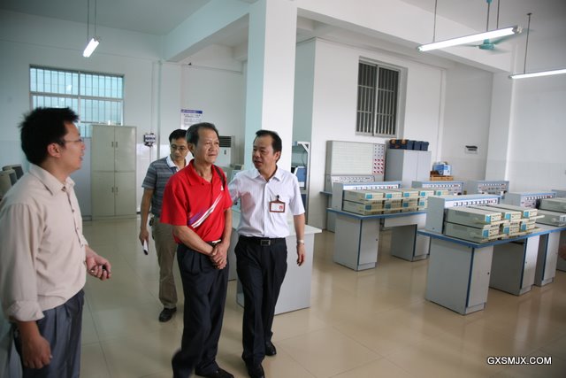 广西梧州商贸学校领导来访 - 广西商贸技工学校