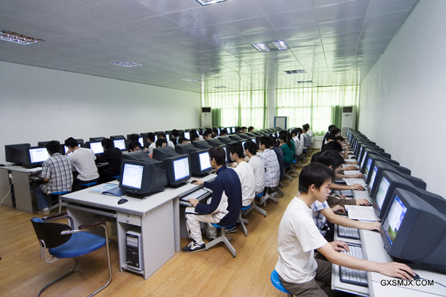 计算机应用与维修专业