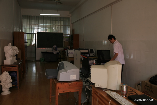 电脑平面设计与广告制作