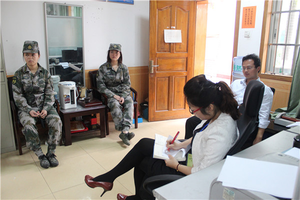 准军事化管理系列报道一--一道靓丽的风景线 -