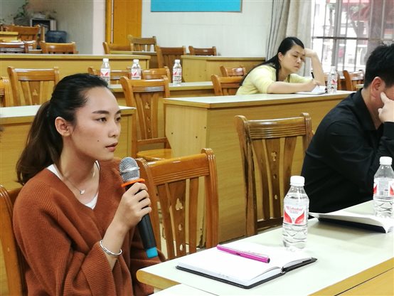 G:技能竞赛全区职业技能竞赛8年区技能比赛8年广西职业院校职业技能大赛总结座谈会资料图片计算机平面设计项目陶丹丹老师发言.jpg