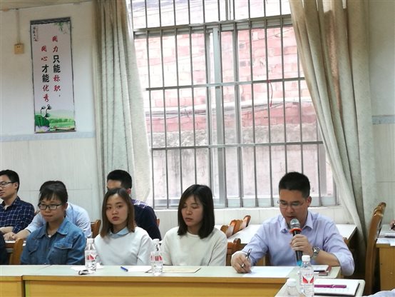 G:技能竞赛全区职业技能竞赛8年区技能比赛8年广西职业院校职业技能大赛总结座谈会资料图片物流综合作业项目梁振新老师发言.jpg