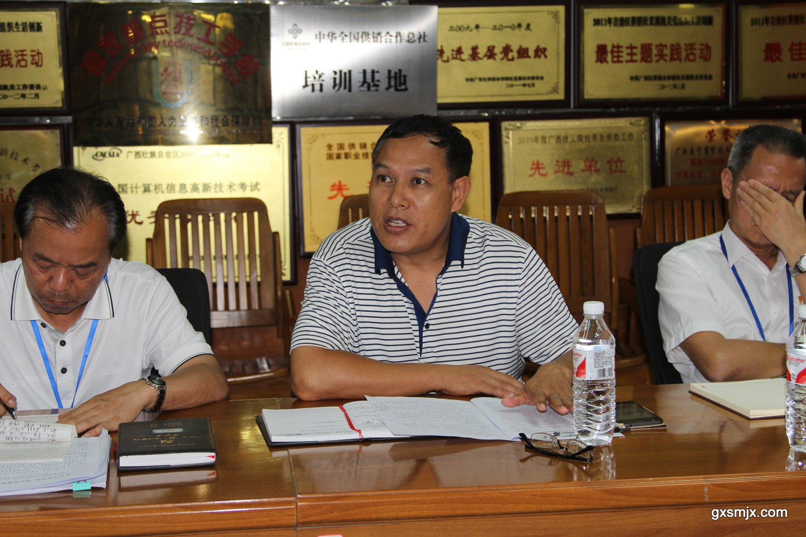 3党委委员邓坚雄同志研讨发言.JPG