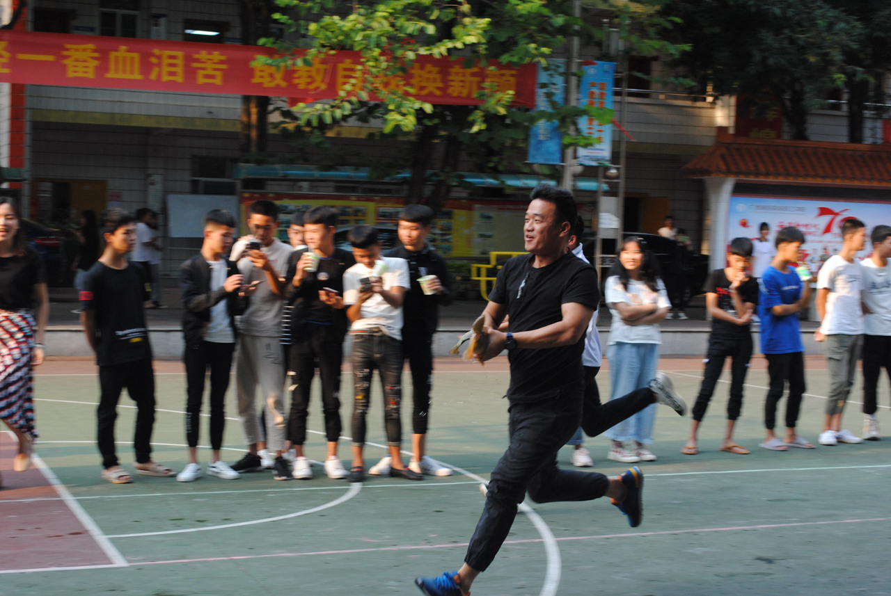7黄老师也不甘示弱.jpg
