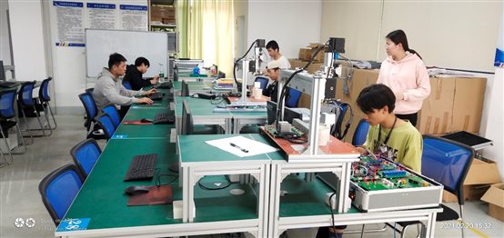 C:\Users\Administrator\Desktop\20210221明阳校区技能训练动员\备赛\零部件测绘与CAD成图技术.jpg