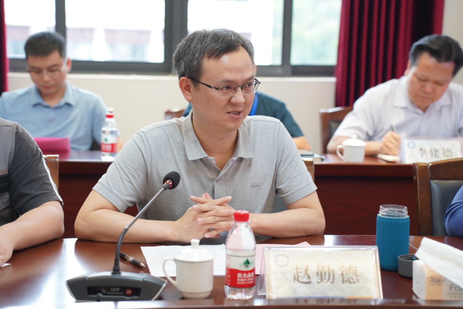 4.广州工贸技师学院专职党委副书记赵勤德发言.jpg